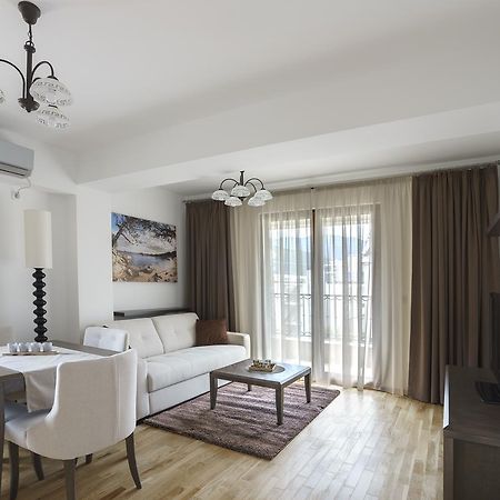 Apartments Lora Jadranskij Put Budva Luaran gambar