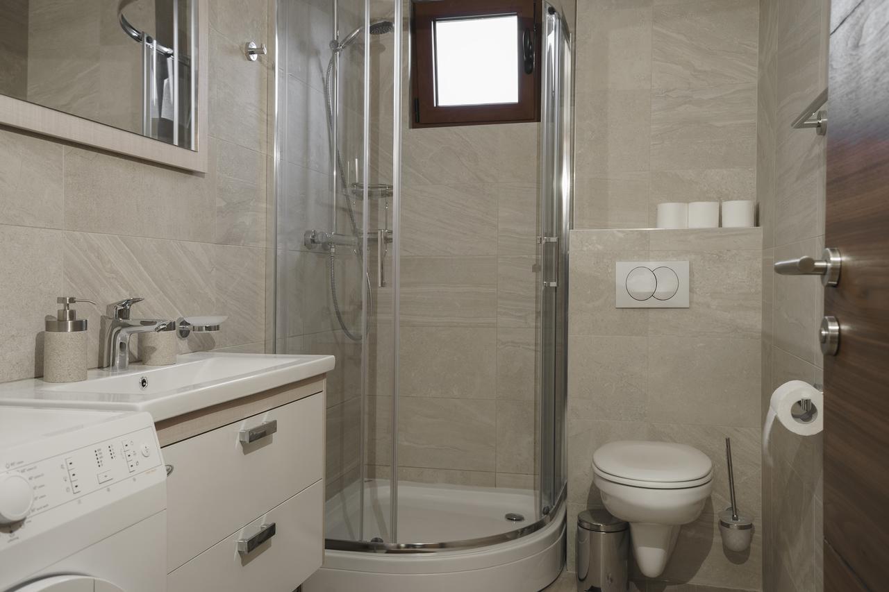 Apartments Lora Jadranskij Put Budva Luaran gambar