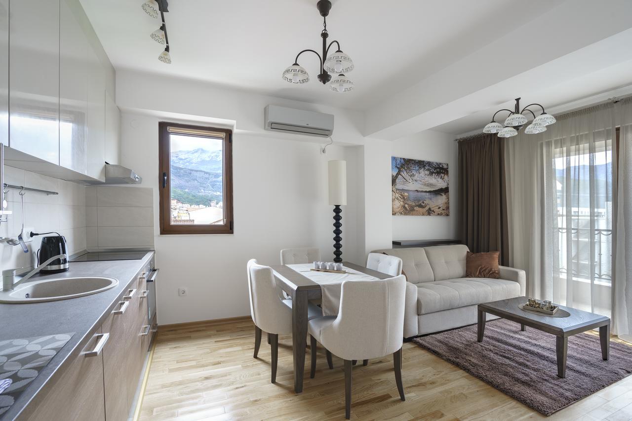 Apartments Lora Jadranskij Put Budva Luaran gambar